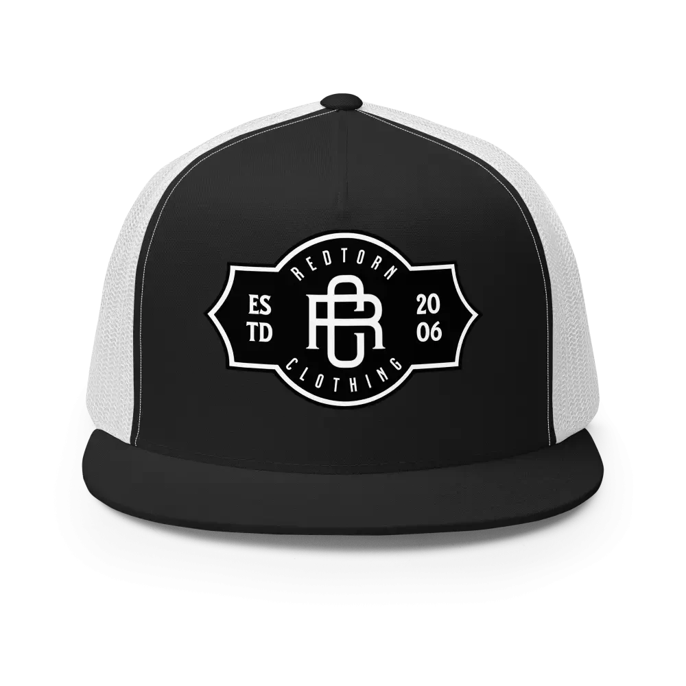 Black and white RC Legacy snapback cap with logo, streetwear design